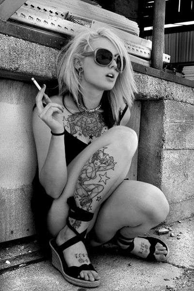 gothic girls photo:  Fantasy-Pictures-Wallpapers-Smoke-Smoking-14_zps71bcb4e6.jpg