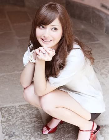 http://i1171.photobucket.com/albums/r556/mumoei/wall%20of%20love/04Y.jpg