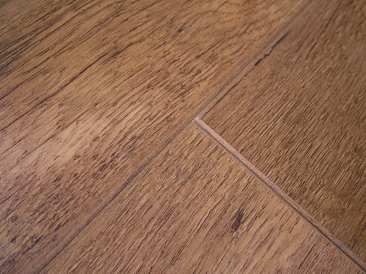 Chelsea Country Oak laminate flooring Pallet Deal 4VGroove 8mm FREE